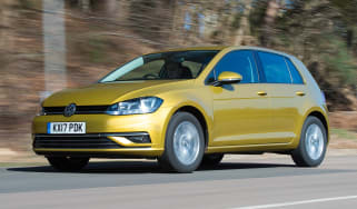 Honda Civic vs Volkswagen Golf vs Renault Megane - golf tracking