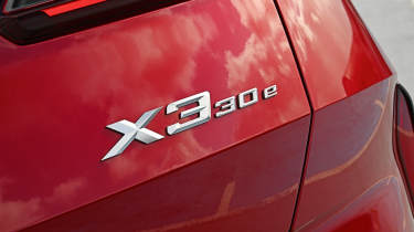 BMW X3 30e - X3 badge