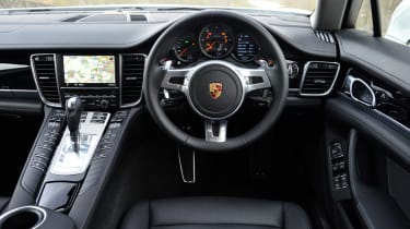 Porsche Panamera Diesel 2014 interior