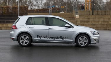 Volkswagen Golf Plug-in hybrid 2014 side static