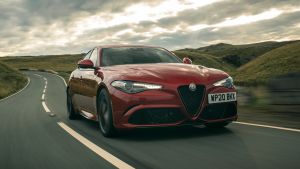 Alfa%20Romeo%20Giulia%20Quadrifoglio%202020%20-22.jpg