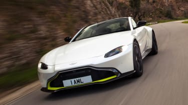 Aston Martin Vantage - front tracking
