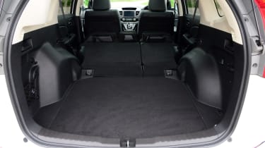 Observatory internal landlady Honda CR-V Practicality, Boot Size, Dimensions & Luggage Capacity | Auto  Express