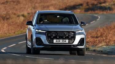 Audi Q7 - front cornering