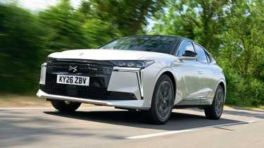 DS No4 Hybrid - front 3/4