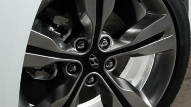 Hyundai Veloster wheel