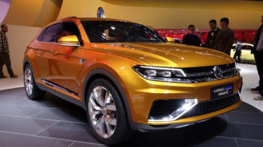 Volkswagen CrossBlue Coupe front