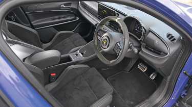 Abarth 600e Scorpionissima - interior
