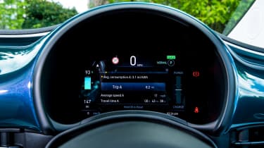 Used Fiat 500e - dials