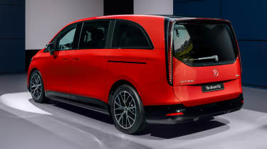 Mercedes VLE - red rear