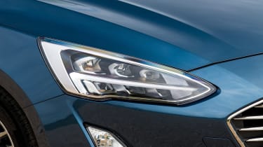 Ford Focus - front light