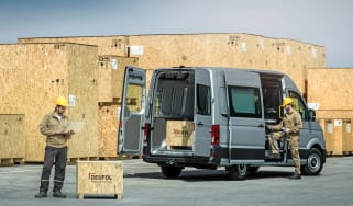 VW Crafter 4motion - loading