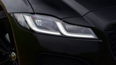 Jaguar XF Sportbrake - headlight