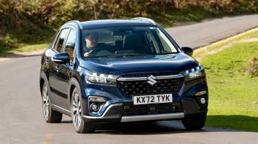 Suzuki S-Cross - front cornering