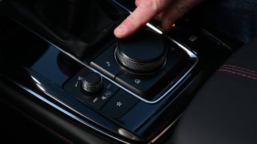 Mazda CX-30 Homura - centre console