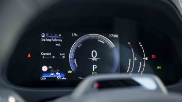 Lexus UX 300h - digital driver&#039;s instrument cluster