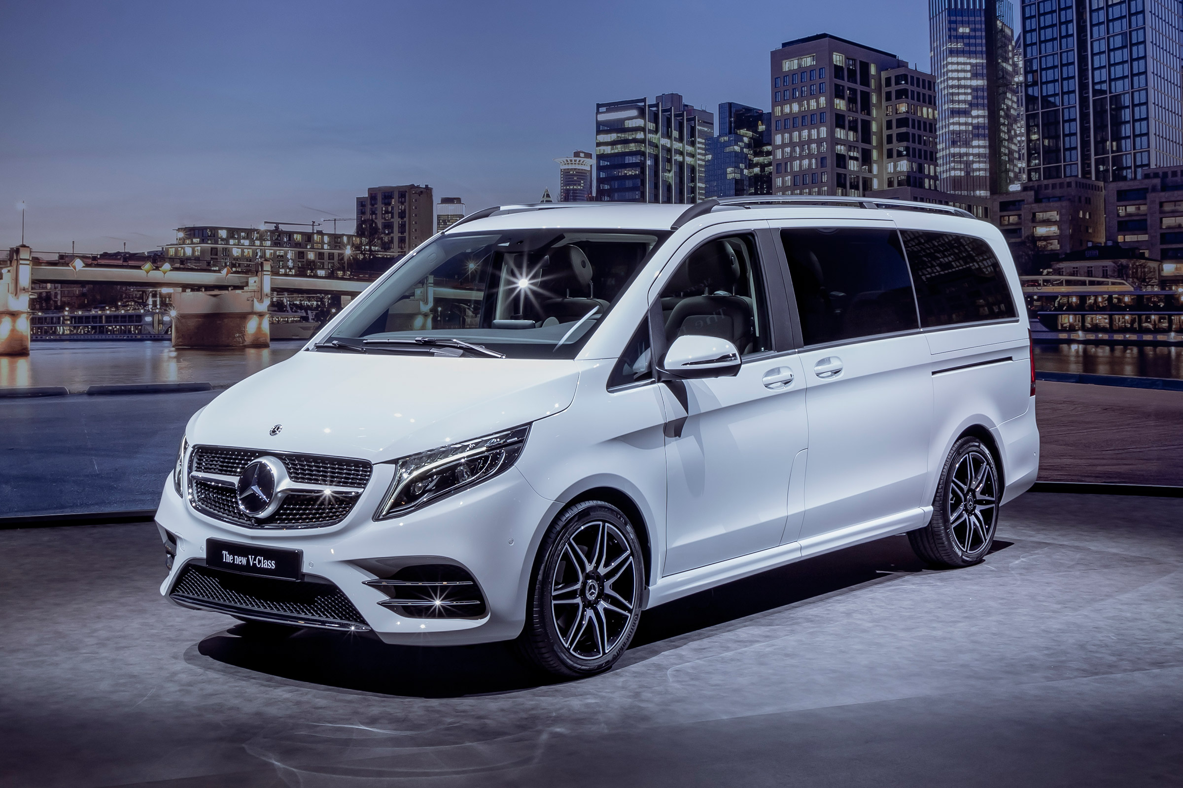 New Mercedes 2019 V-Class facelift arrives with new engines and