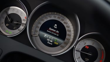 Mercedes C220 CDI AMG Sport Edition dials