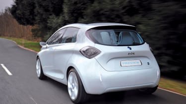 Renault ZOE preview tracking