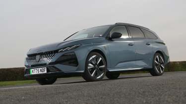 Peugeot E-308 SW facelift - front static 