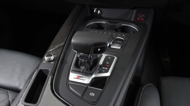 Audi S4 - centre console