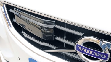 Volvo V40 grille sensor