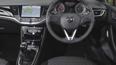 Vauxhall Intellink - Astra interior