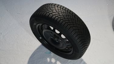 Continental AllseasonContact 2 tyre tread
