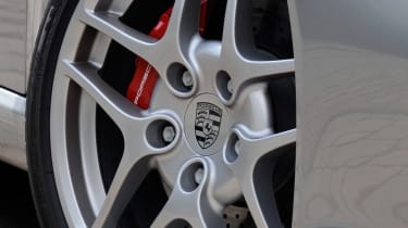 Porsche 911 (2004 - 2011) wheel