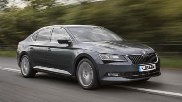 Skoda Superb - front