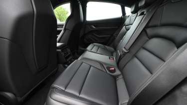 Porsche Taycan facelift - rear seats