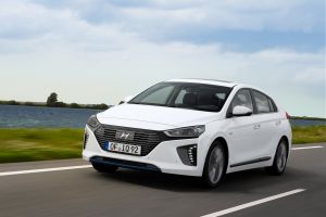 hyundai-ioniq-hybrid-15.jpg