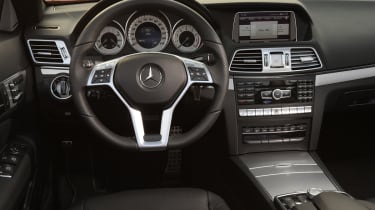 Mercedes E400 Cabriolet interior