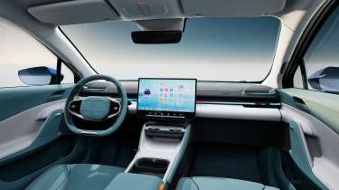 Skywell Q - interior