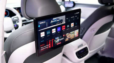 Connected Hyundai - rear screens