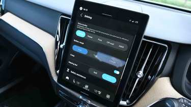 Volvo XC60 - drive mode screen