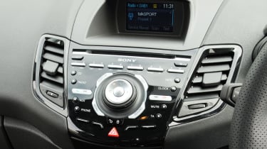 Ford Fiesta ST-2 centre console