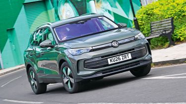 VW Tiguan - front cornering