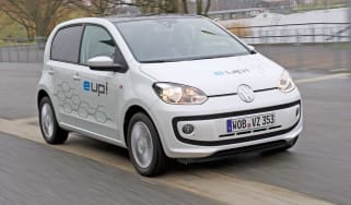 Volkswagen e up! front tracking