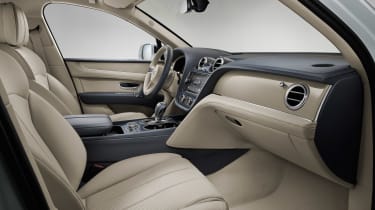 Bentley Bentayga PHEV - front seats