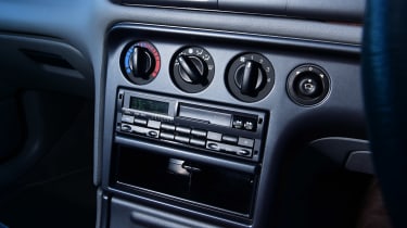 Ford Mondeo Mk1 icon - centre console