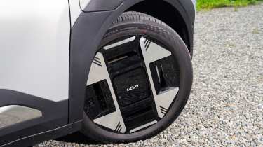 Kia EV3 - wheel