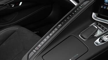 Chevrolet Corvette Z06 - controls