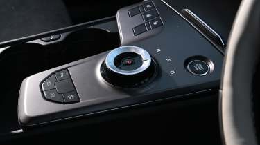 Kia Sportage - centre console