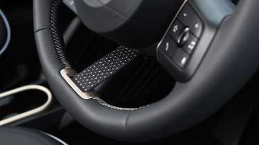 MINI Aceman E Exclusive - steering wheel