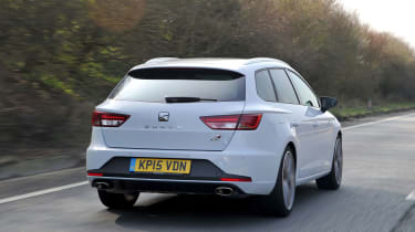 SEAT Leon Cupra ST - rear tracking