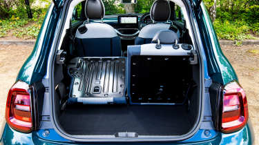 Used Fiat 500e - boot