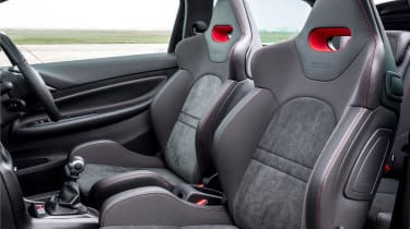 Citroen DS3 Cabrio Racing seats