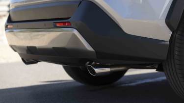 Toyota RAV4 - exhaust pipes