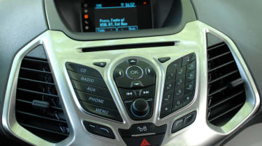 Ford EcoSport 2.0L centre console